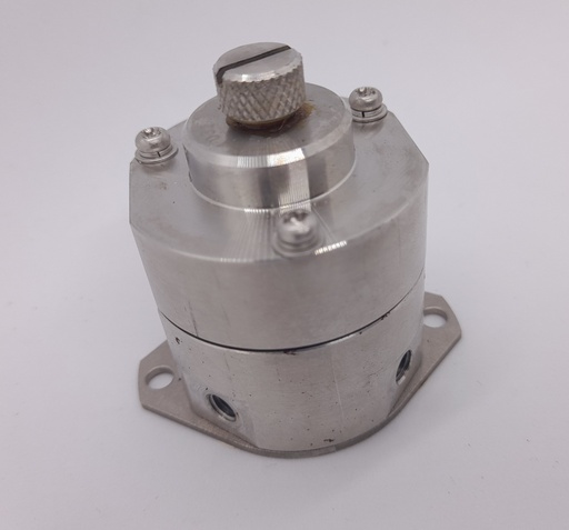 [1010030030000] PRESSURE REGULATOR SATURN